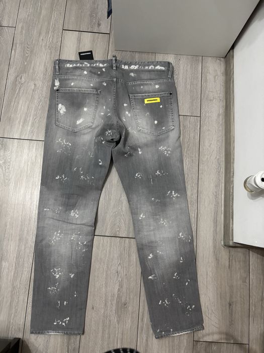 Blugi Dsquared2 marimea 52