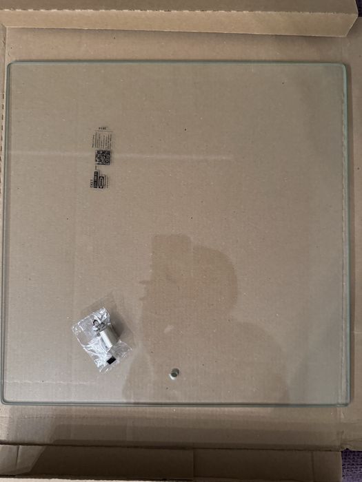 Продавам вратички за рафтчета ИКЕА ЕКЕТ