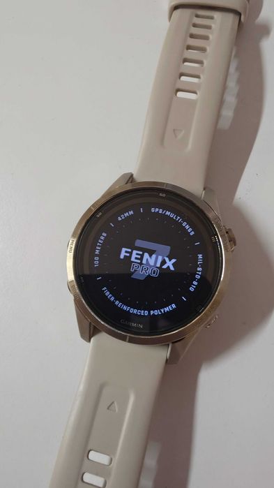 Garmin fēnix® 7S Pro Sapphire Solar - Soft Gold, curea Light Sand- 42mm – Stare excelentă
