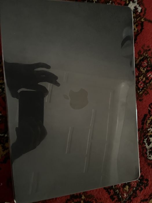 Macbook Air M3 15 dyumli 16/512 Gb