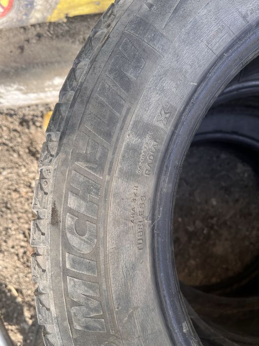 Продам резину зимнюю мишлен