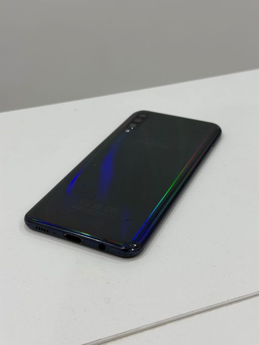 Телефон Samsung a 50