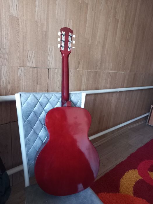Акустические гитара