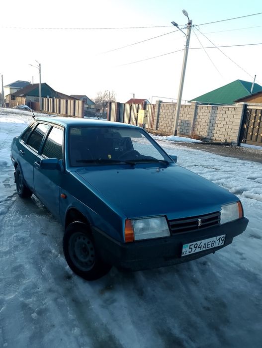 Продам машину ваз 21099