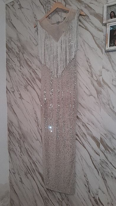 Rochie de vanzare, M ai multe detalii în privat !!