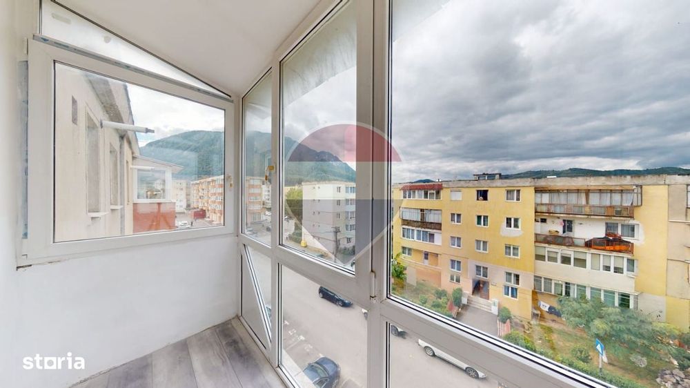 3 Camere| Vedere Piatra Craiului | Zărnești – Grui | 48 mp | 52.500 €