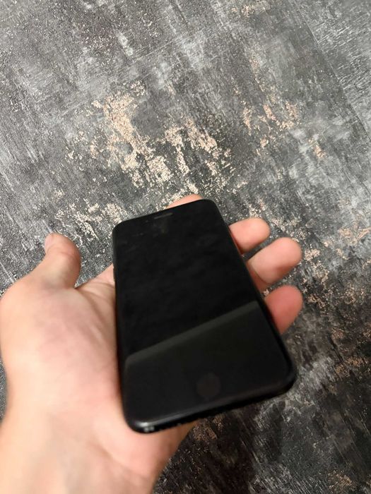 Iphone SE (2020) , 97% viata baterie!