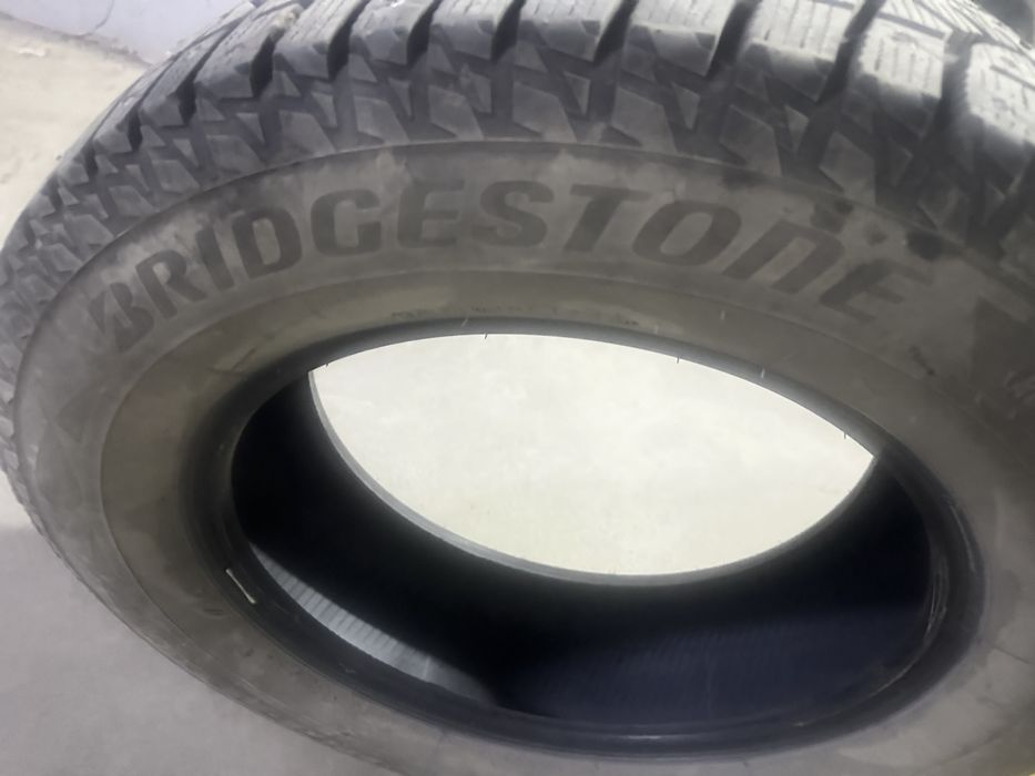 Зимние шины Bridgestone 225*65*R17