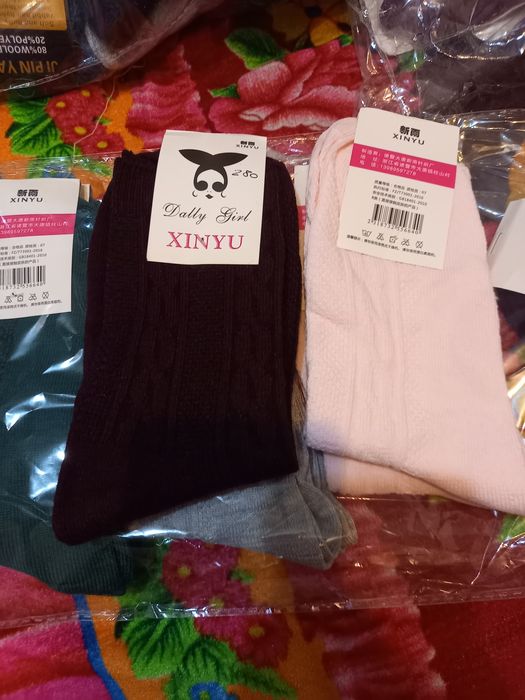 Продам носки,перчатки