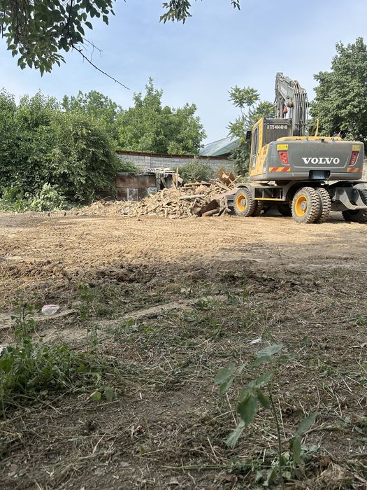 Услуга трактора экскаватора погрузчика