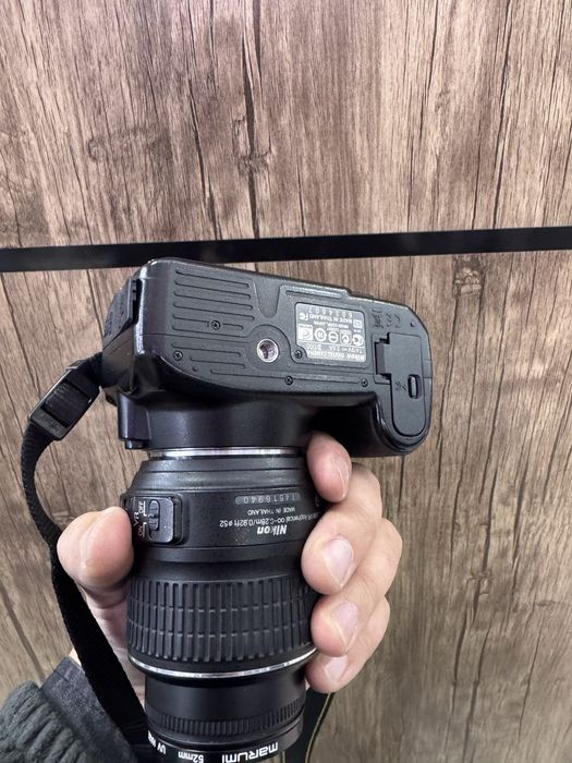 Nikon D3100/ 18-55 vr kit holati yaxshi