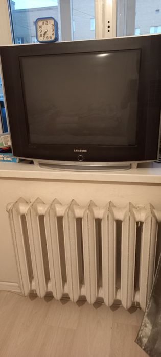 Телевизор самсунг продаётся