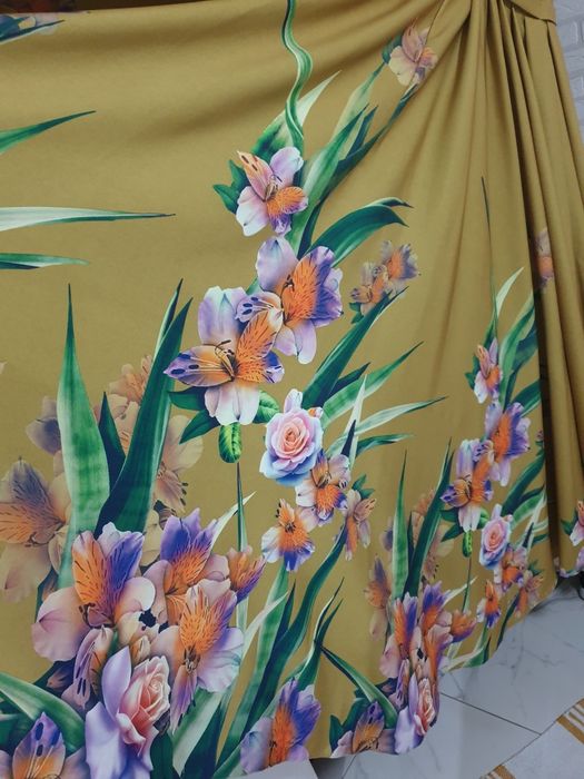 Rochie potrivita si pentru femei însărcinate