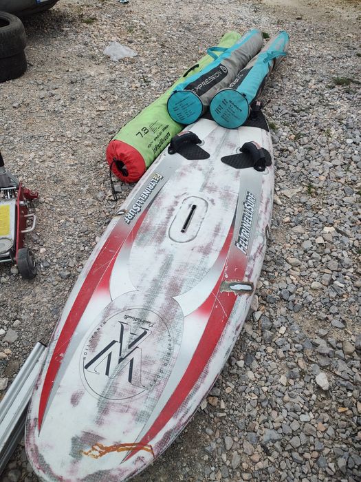 Дъска и платна за сърф