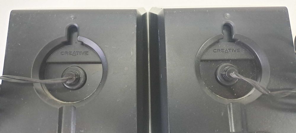 [OFERTĂ] Creative 2 boxe sateliti – Sunet Premium