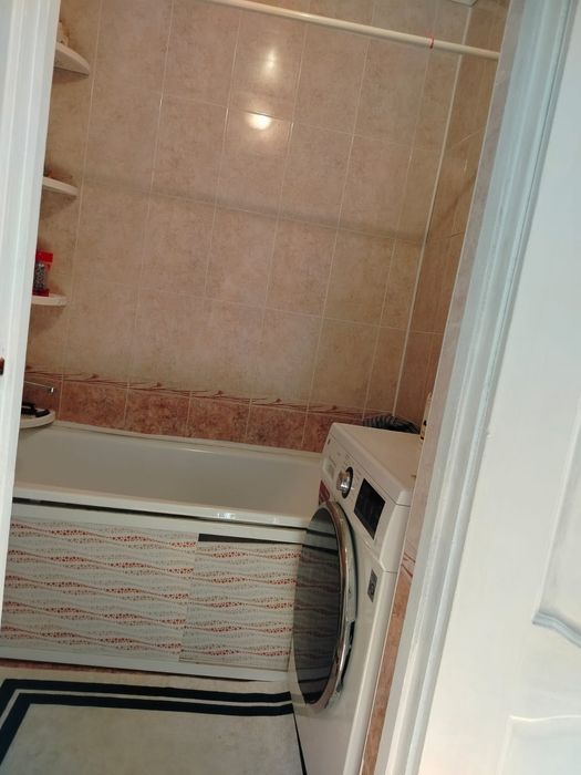 2 ком. кв. в районе 8 школы