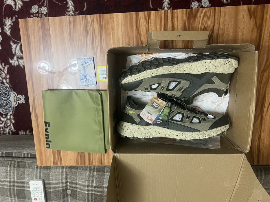 Продаются трекинговые новые красовки Safety jogger adventure