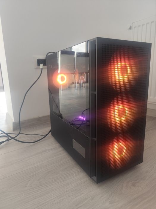 PC Gaming + Monitor 240Hz + Periferice – RTX 4070 SUPER | Ryzen 5 7600X | 32GB DDR5