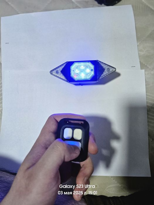 Продаеться фанарик с сигналкой