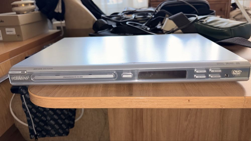 DVD Philips с дистанционно