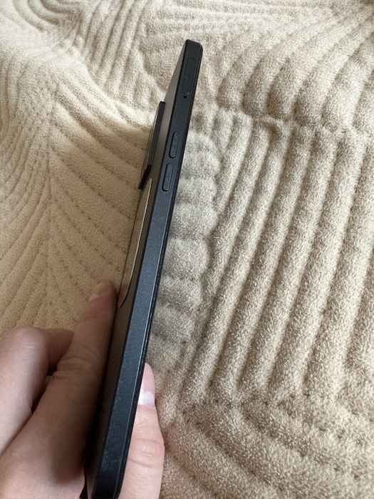 Продам смартфон Oppo reno 7