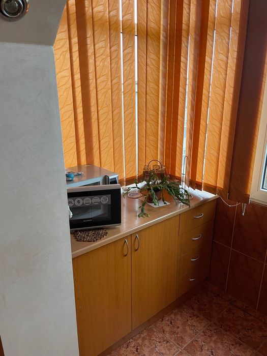 Inchirierez apartament cu 2 camere Decomandat Cornitoiu