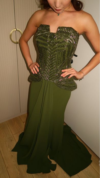 Вечернее платье с корсетом