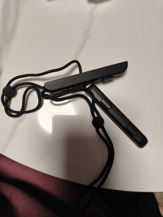 Pachet Consolă Nintendo Switch V2 (Neon) + 3 Jocuri Fizice + Husă Protecție