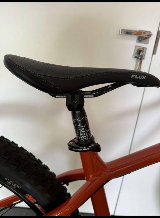 Santa Cruz Chameleon 2018 Medium 27.5+ Perfect Condition