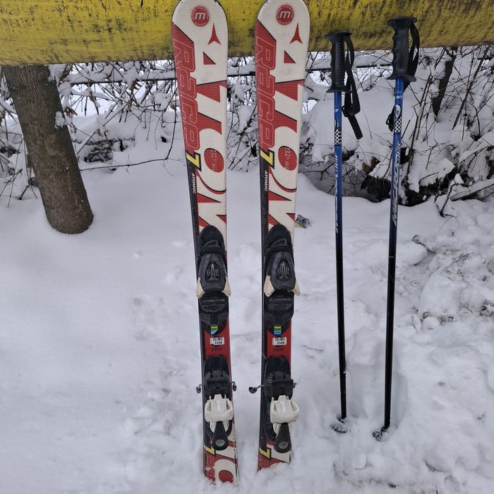 Schiuri copii baieti fete 110 ,clăpari 30 32 și bețe