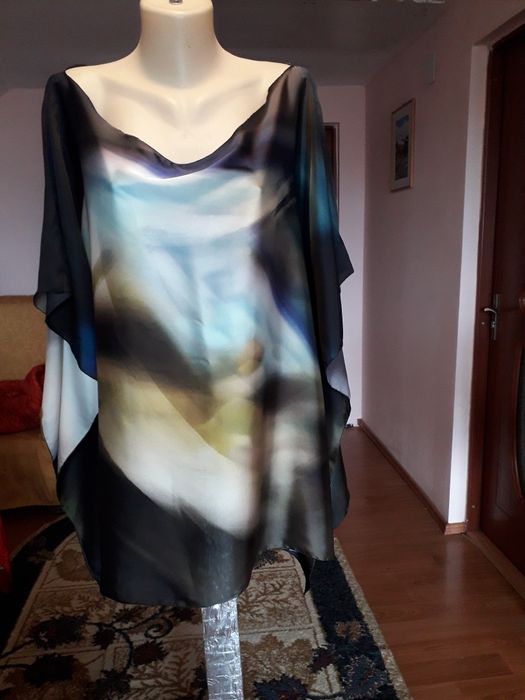 Tunica subtire pentru plajă