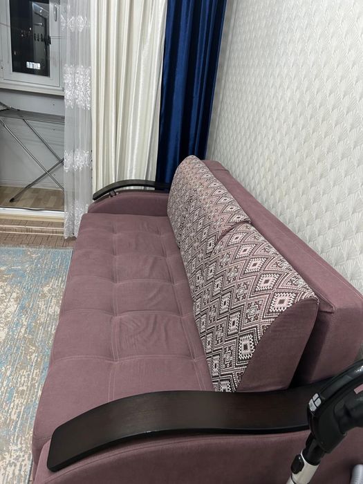Диван для гостиной