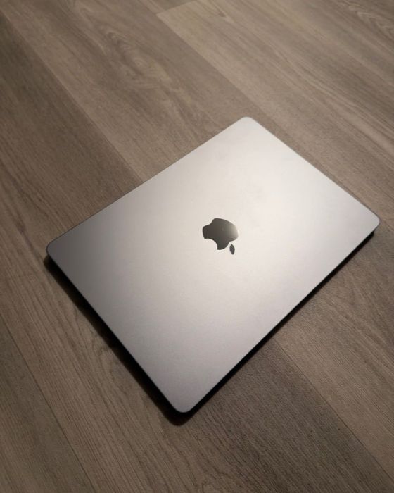 MacBook Air M3 24gb Ram, 512gb Ssd