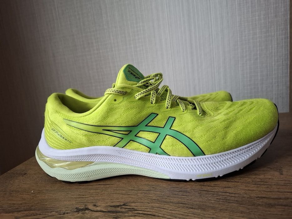 Asics gel 2000 маратонки 46 номер.