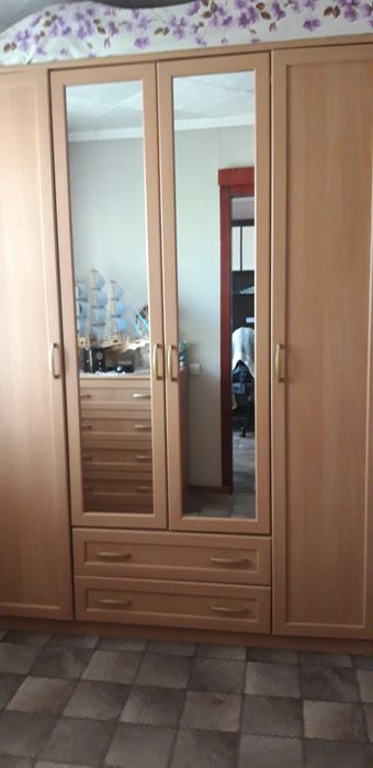 Спальный гарнитур