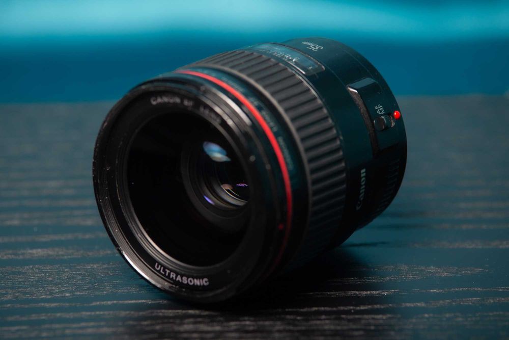 Obiectiv Canon EF 35mm f/1.4 L USM