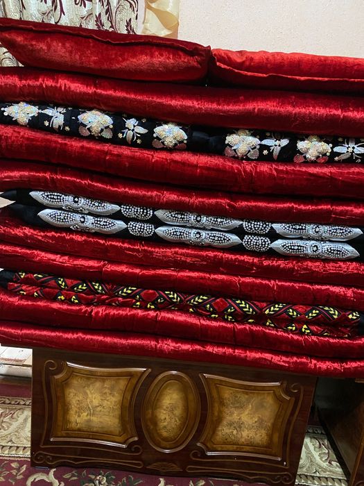 Bahmal ko’rpa va mebel sandiqlar