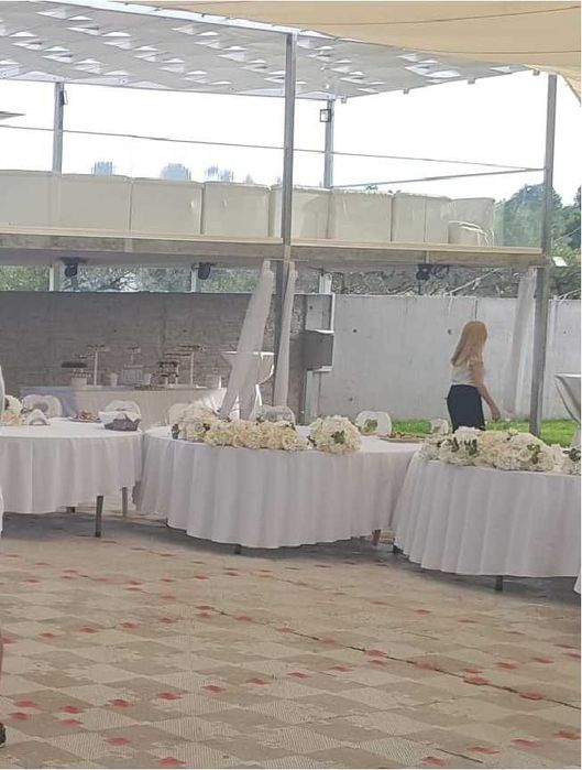 Pardoseala modulara pentru gazon, podea provizorie gazon Medias • OLX.ro