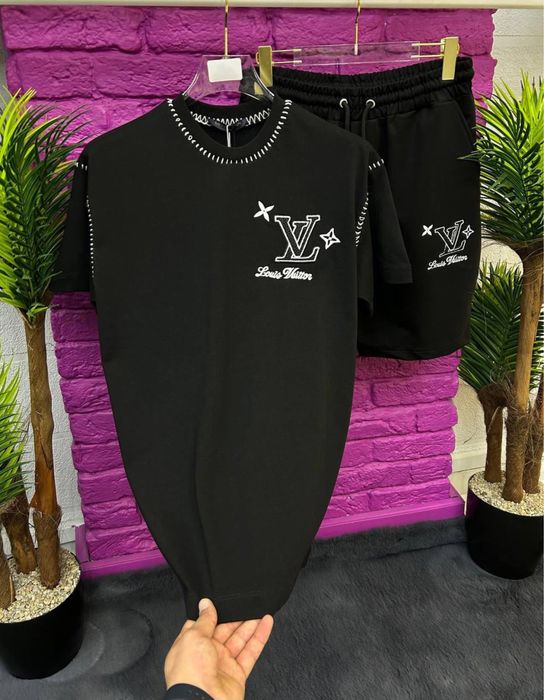 Compleu Louis Vuitton