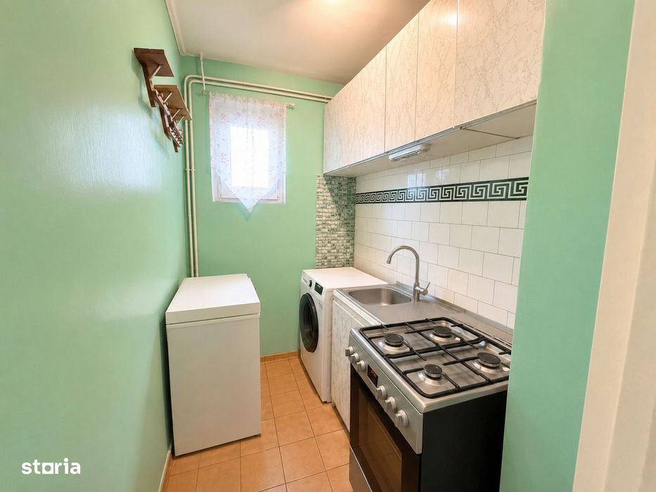 Vand apartament cu 2 camere pe strada Pomilor, et. 2, in Reghin — fotografia 3