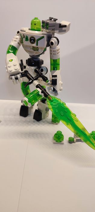 LEGO® DREAMZzz - Mateo si Robotul Z-Blob 71454, 237 piese