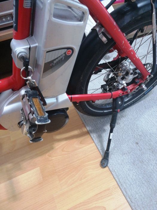 Bicicleta Flyer pe 20,baterie 12A