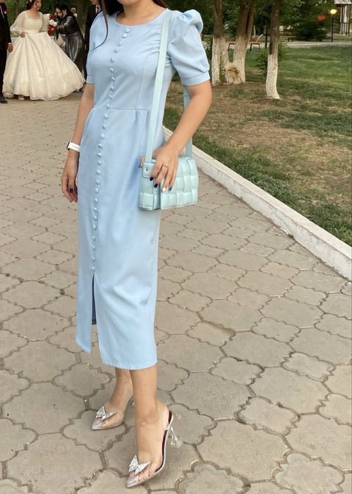 Продаются женские платья