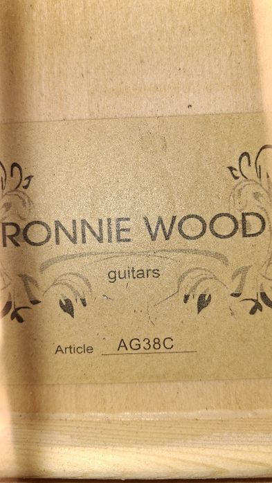 Гитара акустическая