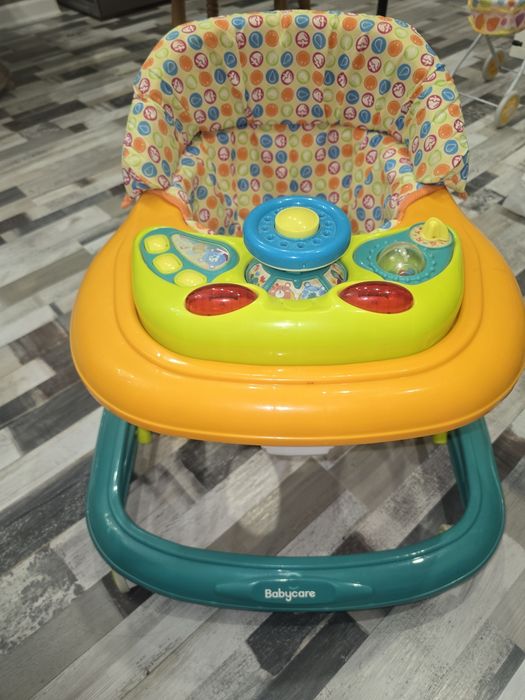 Ходунок музыкальный