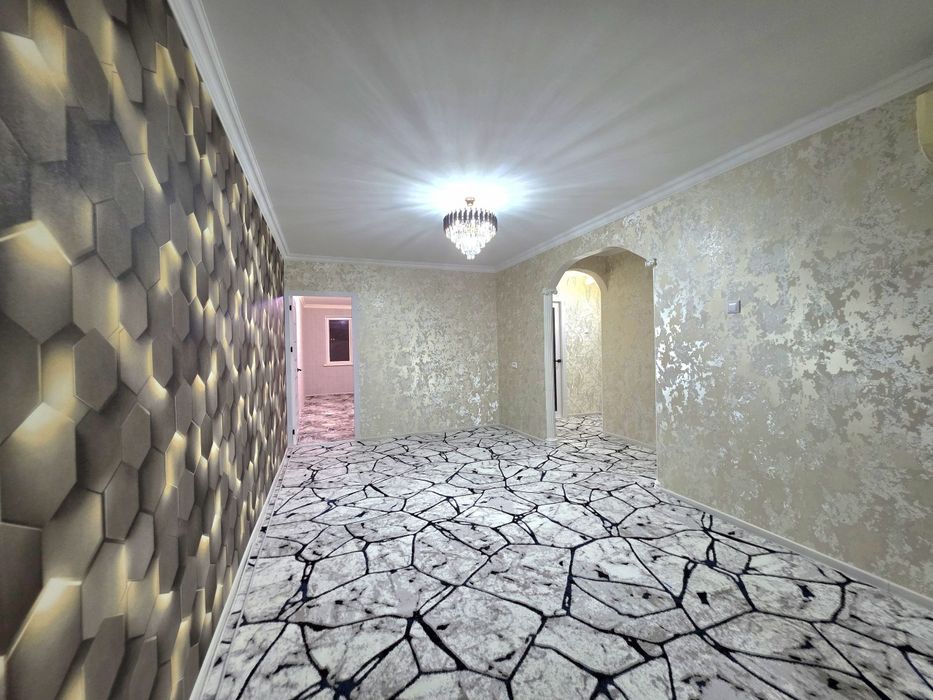 Калининский масивда 3 хонали квартира сотилади