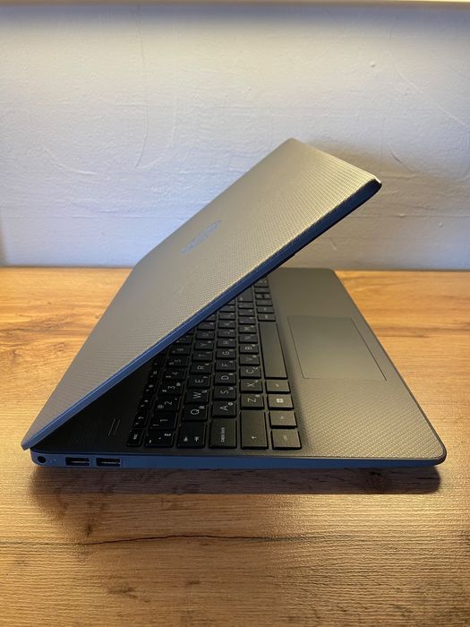 Ноутбук для работы и учебы Hp 2024г