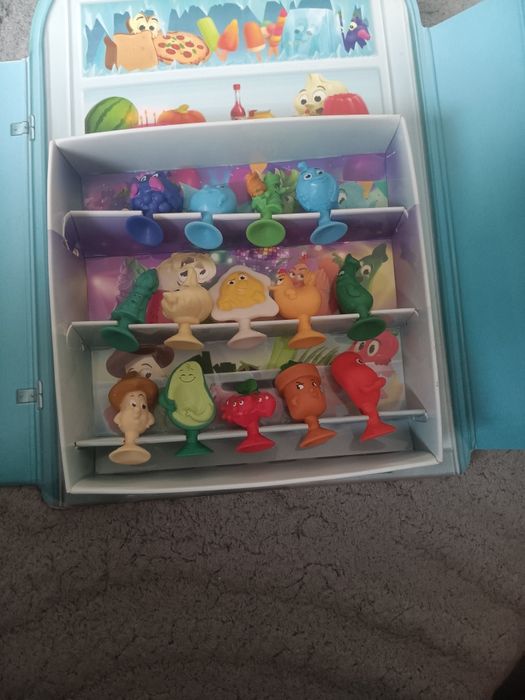 Stikeez цяла колекция