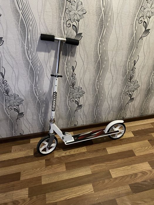 Продам самокат подростковый