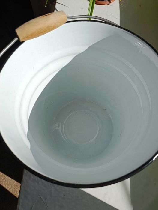 Ведро эмалированное